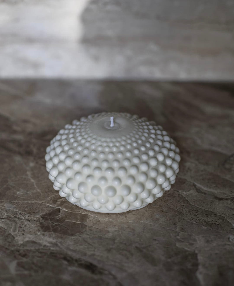 SMALL HOBNAIL ROUND CANDLE
